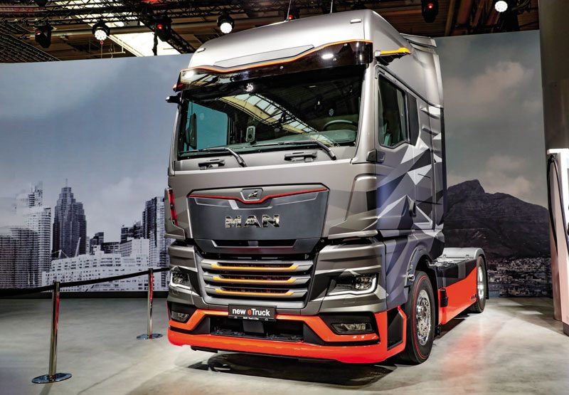 2024 DAF XF H2 Fuell Cell Tractor Truck IAA Transportation 2022 Hannover  Messe 